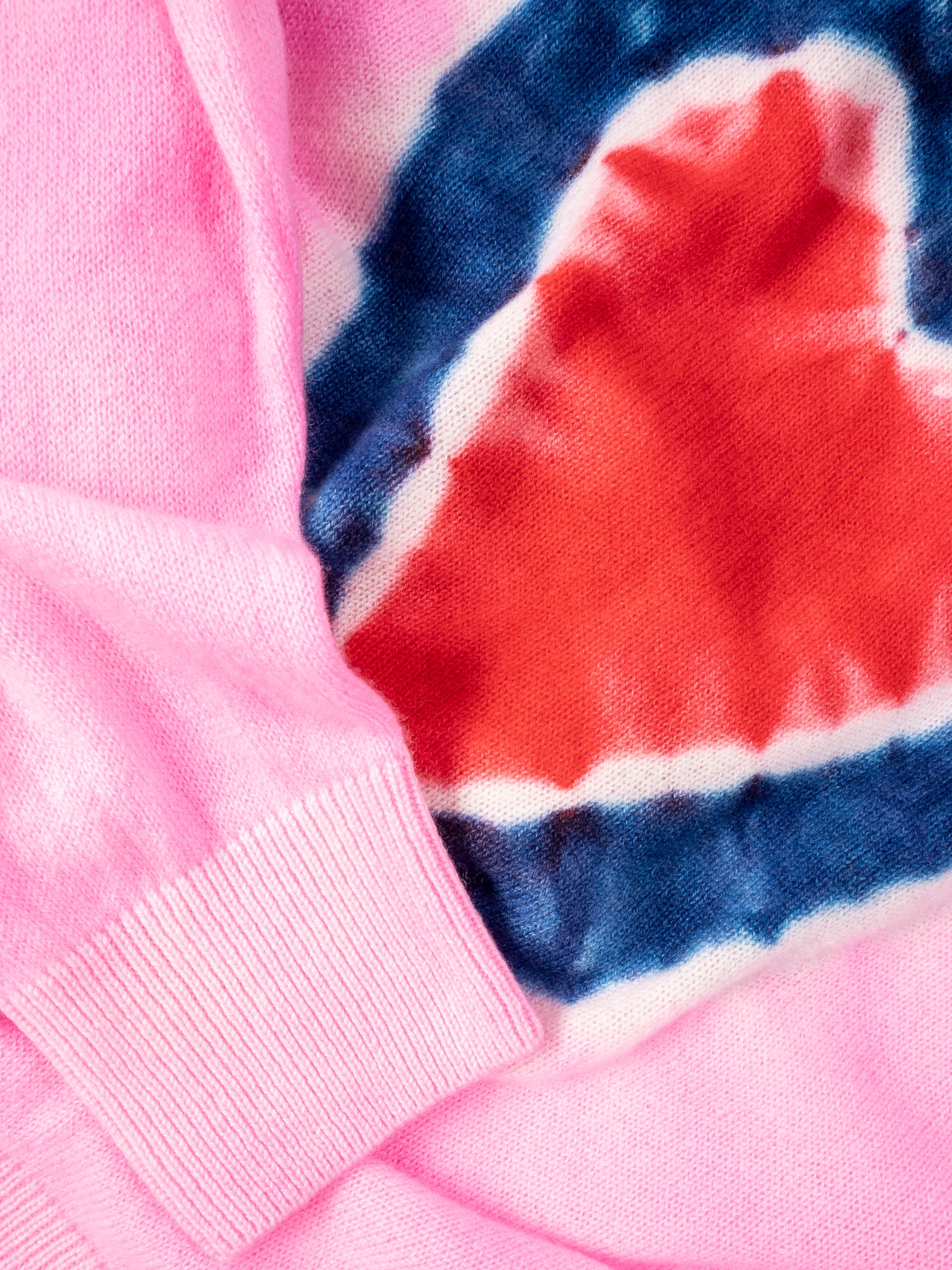 Heart Dye Crew Sweater Pink