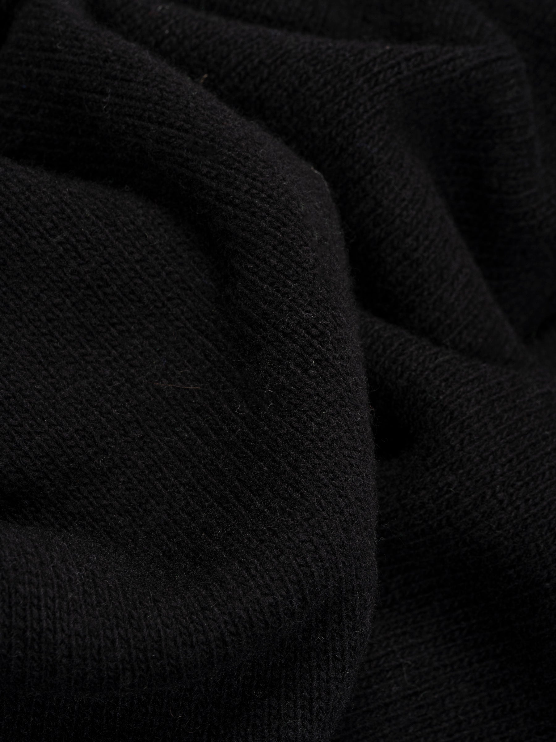 Lambswool Troyer Black