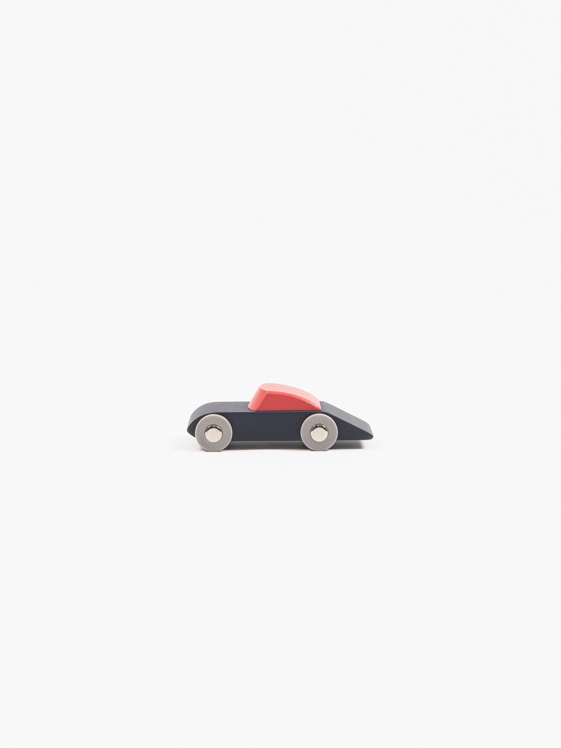 Floris Hovers Duotone Car 9 Navy/Red